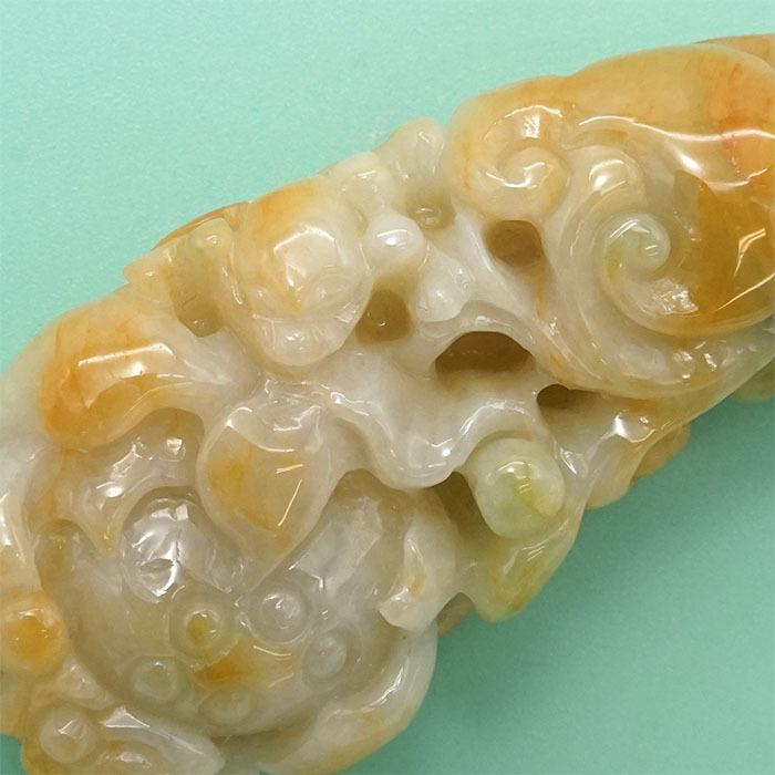 【一点物】 翡翠 蝙蝠&如意 彫り物 約36.2g ミャンマー産 天然石 パワーストーンの画像