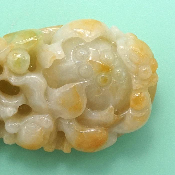 【一点物】 翡翠 蝙蝠&如意 彫り物 約36.2g ミャンマー産 天然石 パワーストーンの画像