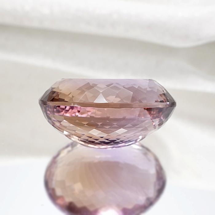 【一点物】 アメトリン ルース 127.8ct オーバルカット ブラジル産 アメジスト シトリン バイカラー 誕生石 希少石 天然石 パワーストーンの画像