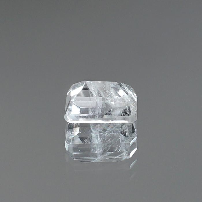 フェナカイト ルース 約1.25ct スクエアカット ロシア マリシェボ産