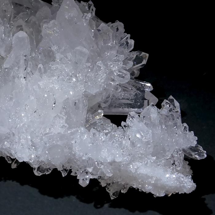 一点物】 ゼッカデソーザ水晶 原石 クラスター 621g ブラジル