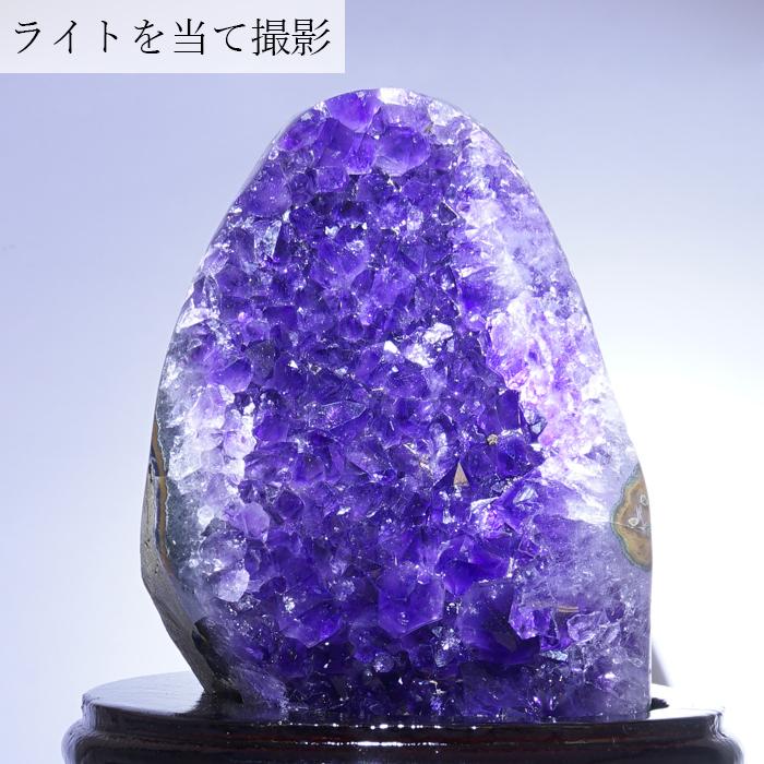 ウルグアイ産アメジスト　694g (おまけの台座付き) ウルグアイ産アメジスト 694g (おまけの台座付き) - メルカリ