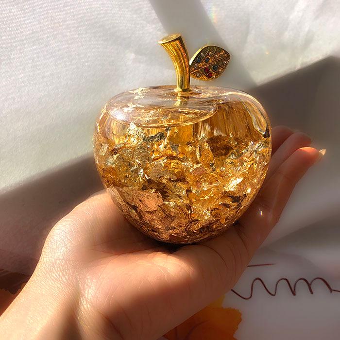 リンゴの置物 りんご 林檎 アップル Apple 金色 金箔 ガラス製 キラキラ 置き物 Apple Gd 天然石工房 翡翠 通販 Yahoo ショッピング