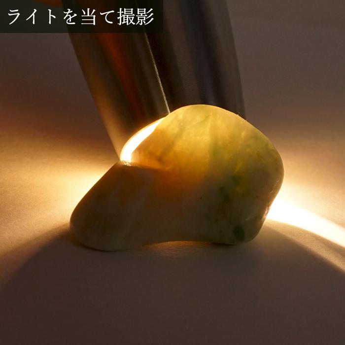 一点物】 希少 糸魚川翡翠 原石 12.5g 新潟県産 硬玉 ジェダイド 5月