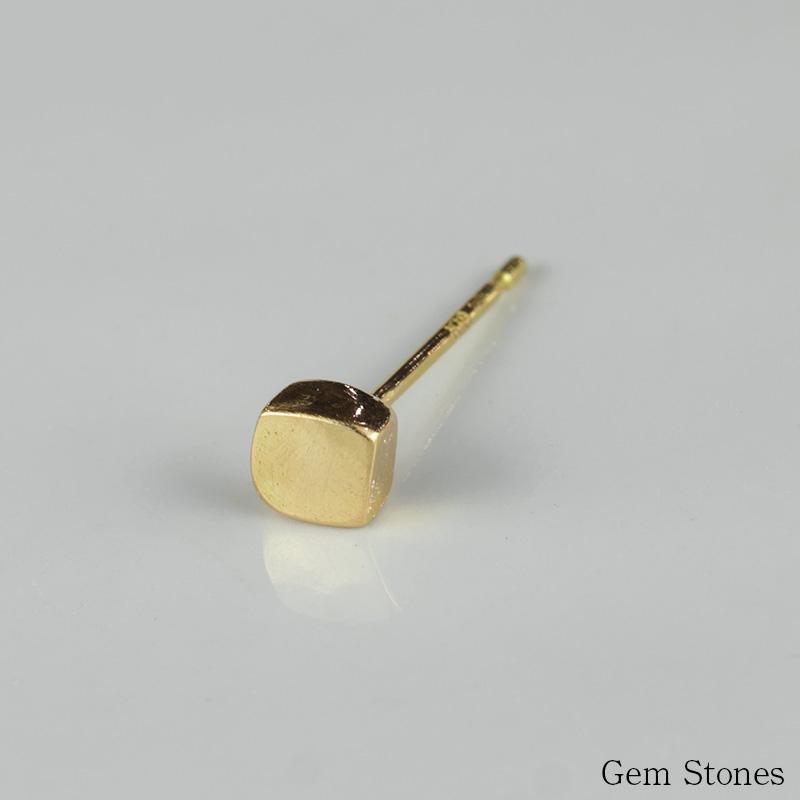 片耳販売 Piree ピレ ピアス ゴールド K18 スタッド シンプル レディース ストーン キューブ 四角 18金 18金ピアス クリスマス プレゼント 記念日 誕生日の画像