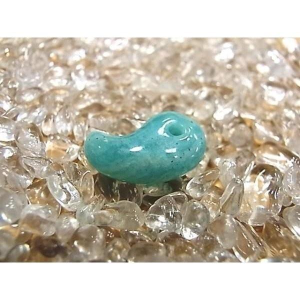 勾玉 アマゾナイト(マダガスカル産) Sサイズ 小さめ 天然石 パワーストーン 曲玉 お守り |  | 01