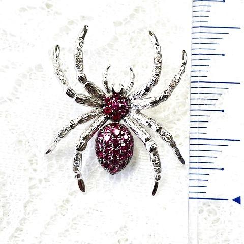 K18WG　ルビー　クモ　タイニーピン　ルビー　43石　0.63ct　ダイヤ　22石　0.06ct　Tiny Pin　ブローチ　ラペルピン　タックピン　蜘蛛の画像