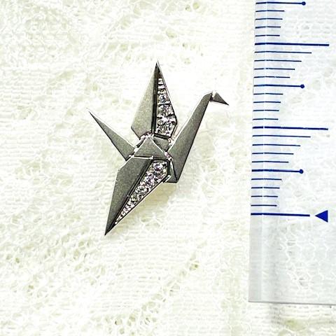 K18ホワイトゴールド　折り鶴　ダイヤモンド　タイニーピン　ダイヤ　6個　0.07ct　ラペルピン　スタッドピンの画像