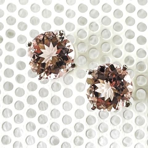 モルガナイト　ピアス　Pt900 7mm　1.17ctｘ2の画像