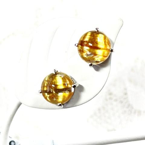 ルチルクォーツ　ピアス　Pt900　7mm ルチルクォーツキャッツアイ　1.80ct　1.92ctの画像