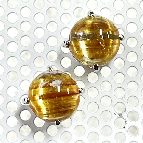 ルチルクォーツ　ピアス　Pt900　7mm ルチルクォーツキャッツアイ　1.80ct　1.92ctの画像