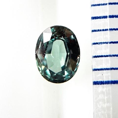 アレキサンドライト　オーバル　0.26ct　ルースの画像