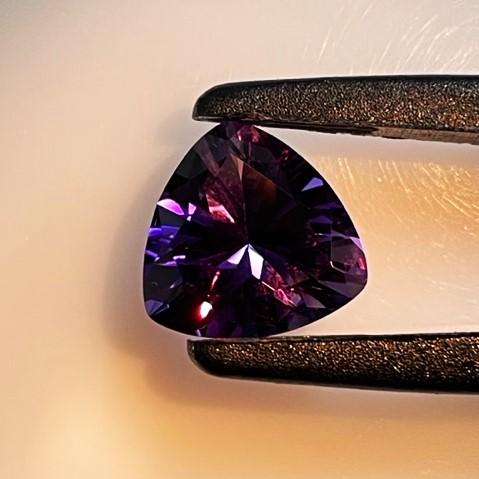 大粒スフェーン 4.36ct 天然石 宝石 ルース