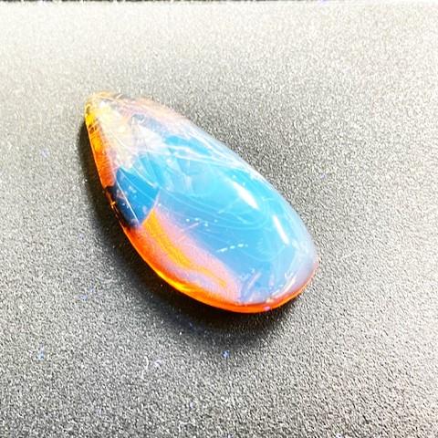 ブルーアンバー 虫入り 天然 琥珀 天然石 パワーストーン ブルーアンバー 虫入り 天然 琥珀 天然石 パワーストーン 虫入り 琥珀