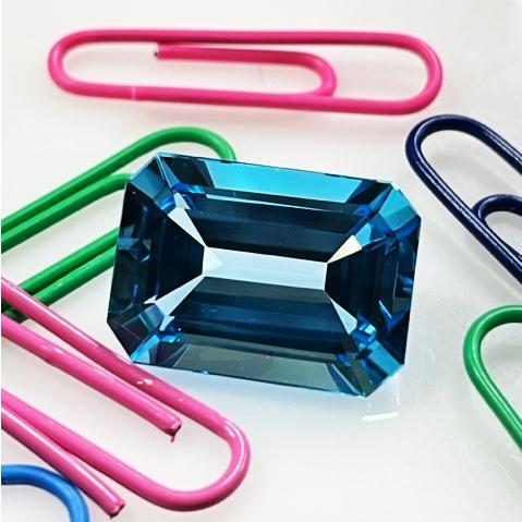 ブルートパーズ　ステップカット　18.80ct　ルース｜gemichinose｜03