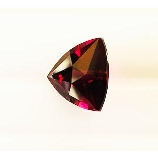 ロードライトガーネット　トリリアントカット　8.58ct　ルースの画像