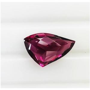 ロードライトガーネット　変型　5.81ct　ルースの画像