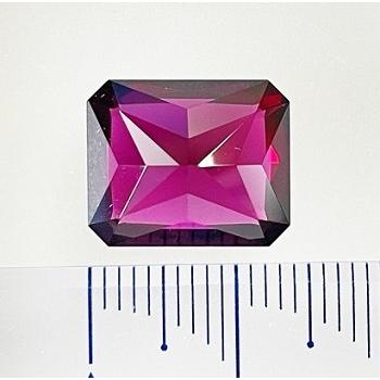 ロードライトガーネット　シザースカット　9.70ct　ルースの画像