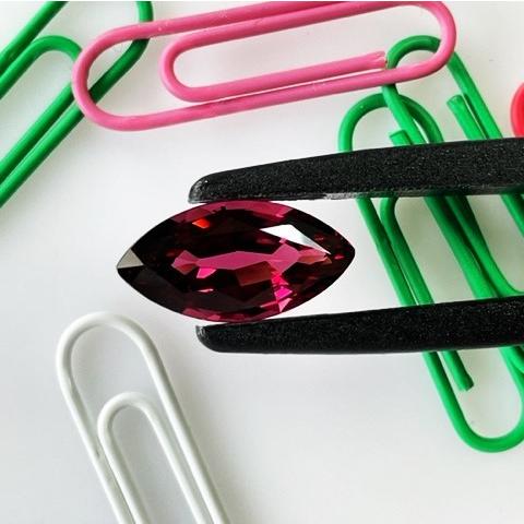 ロードライトガーネット　マーキスカット　5.96ct　ルースの画像