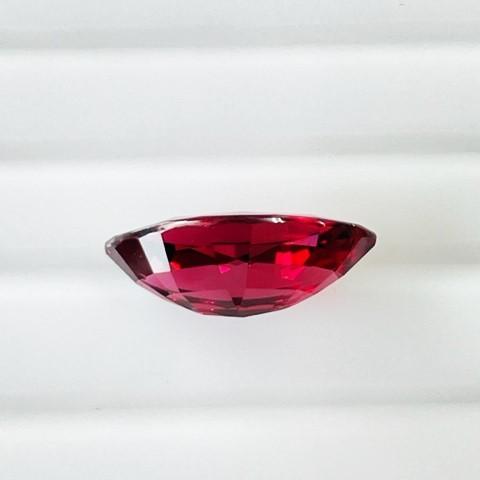 ロードライトガーネット　マーキスカット　5.96ct　ルースの画像