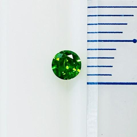 デマントイドガーネット　0.21ct　3.5mm　ラウンドカット　　ルース　ソーティングメモ付きの画像