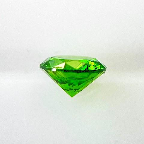 デマントイドガーネット　ラウンドカット　0.18ct　ルースの画像