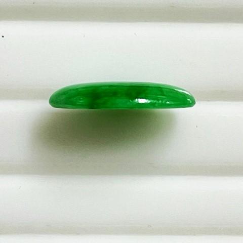 ヒスイ　オーバル　5.82ct　ソーティング付き　ルース　翡翠の画像