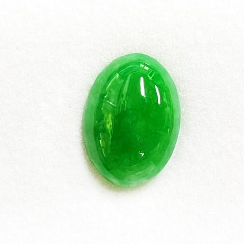 ヒスイ　オーバル　9.94ct　ソーティング付き　ルース　翡翠の画像