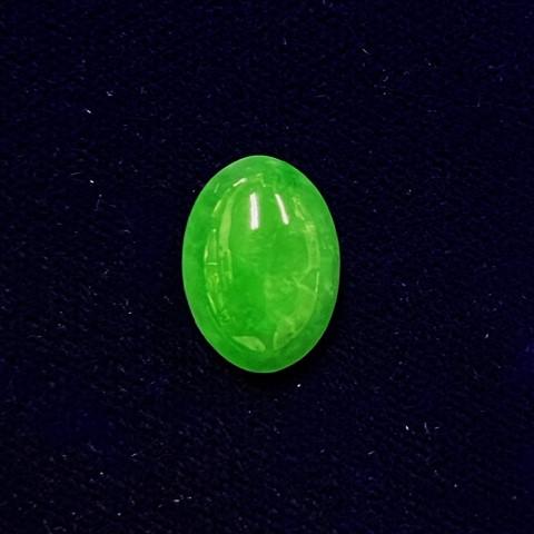 ヒスイ　オーバル　9.94ct　ソーティング付き　ルース　翡翠の画像