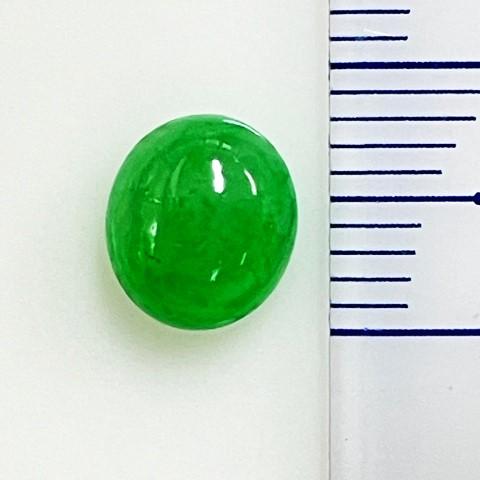 ヒスイ　オーバル　1.98ct　ソーティング付き　ルース　翡翠の画像