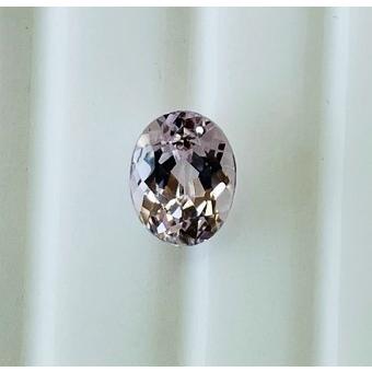 クンツァイト　オーバル　2.29ct　ルース