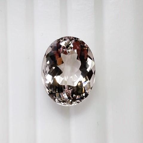 モルガナイト　オーバル　11.20ct　ルースの画像