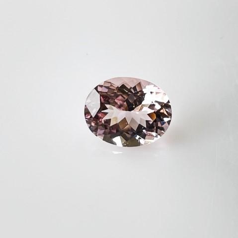 モルガナイト　オーバル　2.45ct　ルースの画像