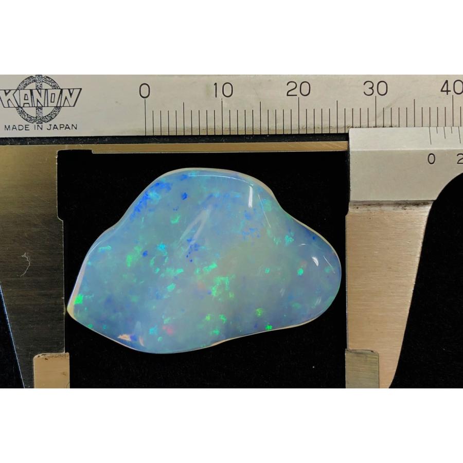 オーストラリアオパール　29.40ct　ルースの画像