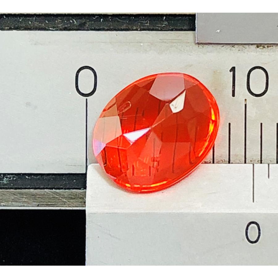メキシコオパール　オーバルバフトップ　1.03ct　ルースの画像