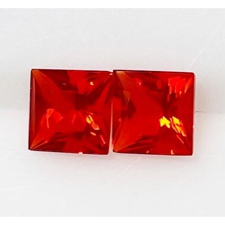 ファイヤーオパール　プリンセスカット　ペア　0.98ct　ルース