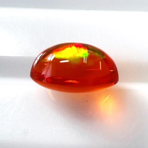 メキシコオパール　オーバル　2.19ct　ルースの画像
