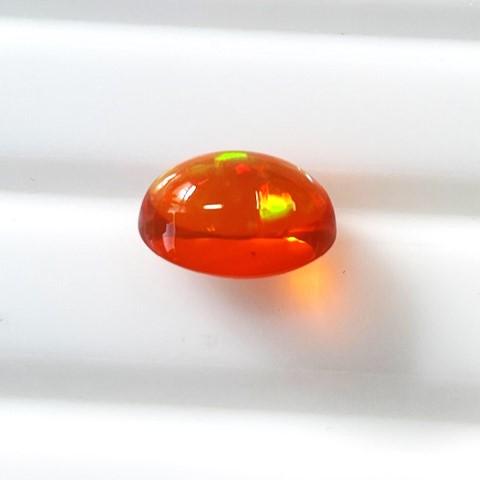 メキシコオパール　オーバル　2.19ct　ルースの画像