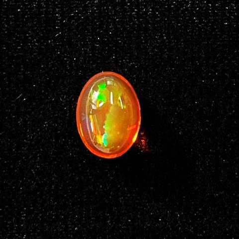メキシコオパール　オーバル　2.19ct　ルースの画像