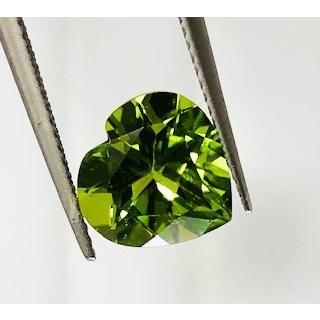 【美品】高品質！　天然石　ペリドット　ハート　PT　アナヒータストーンズ 美品】高品質！ 天然石 ペリドット ハート PT アナヒータ