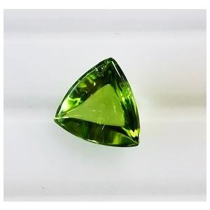 ペリドット　トリリアント　カボション　4.13ct　ルースの画像