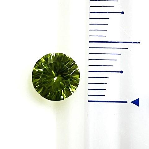 ペリドット　ラウンドカット　8mm　1.96ct　コーンケーブカット_2