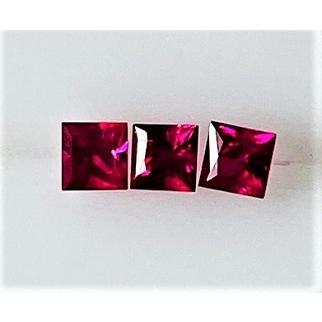 ルビー　プリンセスカット　2.5mm　ルース　　3個セット