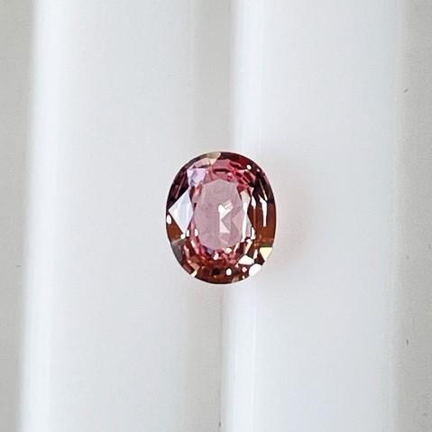 パパラチアサファイア　0.568ct　DGL 鑑別書付き　ルースの画像