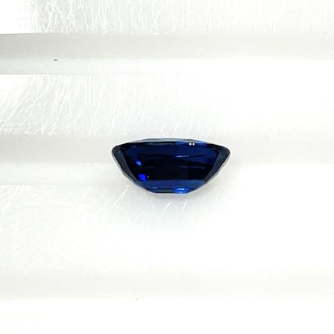 サファイア　1.32ct　オーバルカット　ルースの画像