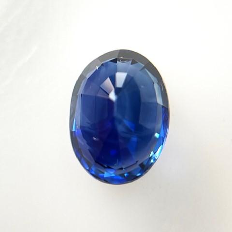 サファイア　オーバル　1.035ct　ロイヤルブルー　　ソーティング付きルースの画像