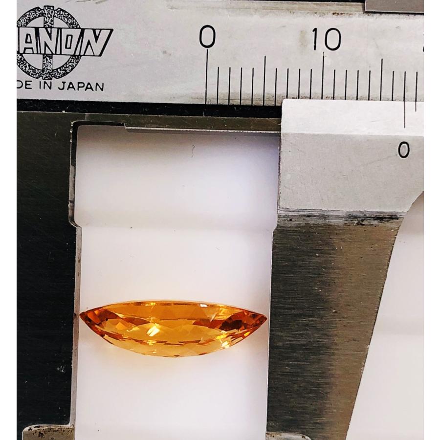 インペリアルトパーズ　マーキスカット　3.54ct　ルースの画像