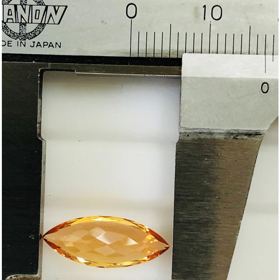 インペリアルトパーズ　マーキスカット　3.54ct　ルースの画像