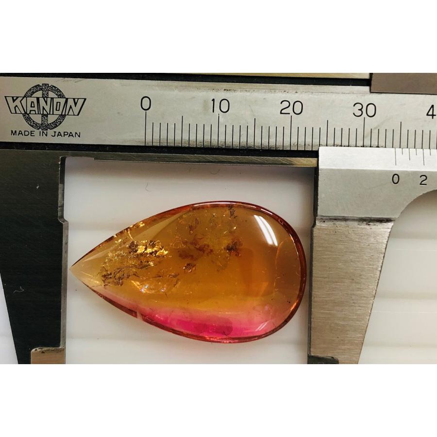 バイカラートルマリン　変型　27.53ct　ルースの画像