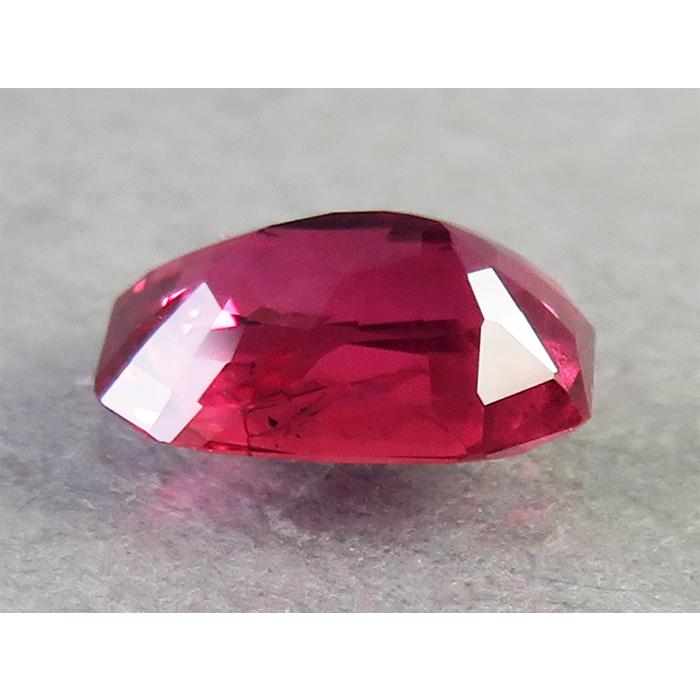 ルビー(0.826ct) |  | 06